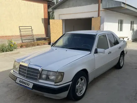 Mercedes-Benz E 200 1991 года за 1 300 000 тг. в Кызылорда – фото 2