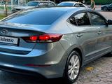 Hyundai Elantra 2018 годаfor7 700 000 тг. в Алматы – фото 3