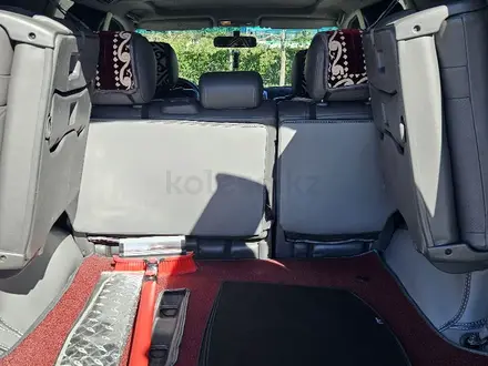 Toyota Land Cruiser Prado 2005 года за 13 555 555 тг. в Астана – фото 15