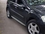 Mercedes-Benz ML 350 2005 годаfor5 500 000 тг. в Алматы – фото 3