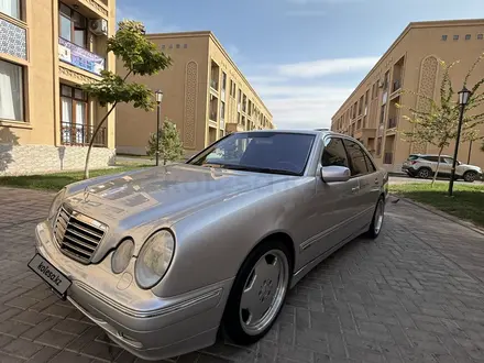 Mercedes-Benz E 320 1999 года за 5 900 000 тг. в Туркестан – фото 13