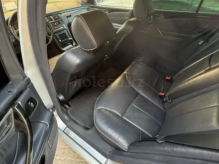 Mercedes-Benz E 320 1999 года за 5 900 000 тг. в Туркестан – фото 19