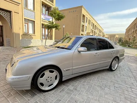 Mercedes-Benz E 320 1999 года за 5 900 000 тг. в Туркестан – фото 7