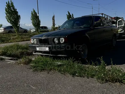 BMW 520 1992 года за 900 000 тг. в Алматы – фото 4