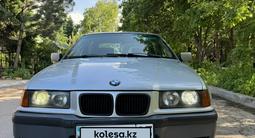 BMW 320 1995 года за 1 600 000 тг. в Алматы – фото 2