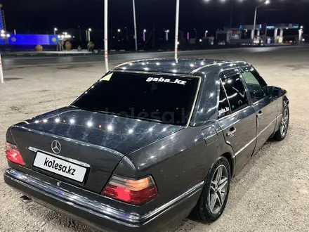 Mercedes-Benz E 280 1994 года за 2 500 000 тг. в Кызылорда – фото 7