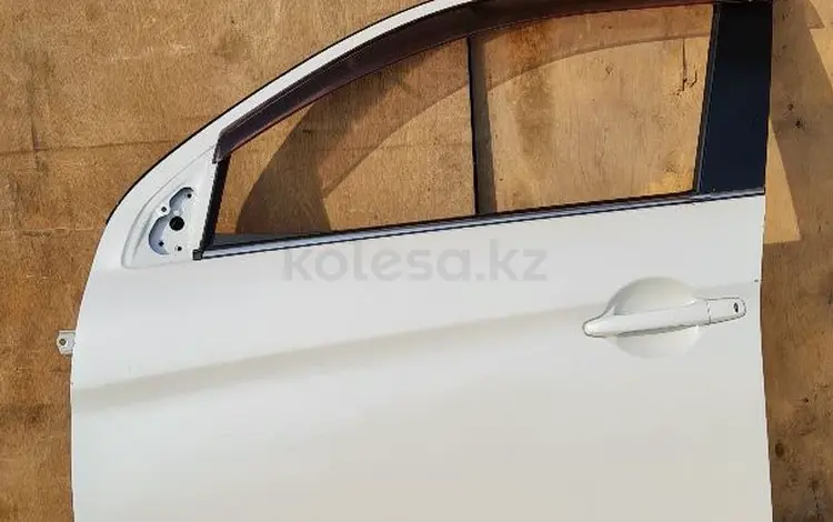 Дверь передняя левая Mitsubishi ASX за 140 000 тг. в Алматы
