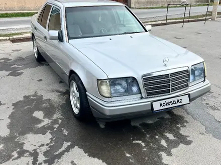 Mercedes-Benz E 280 1994 года за 3 000 000 тг. в Шымкент – фото 4