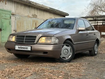 Mercedes-Benz C 220 1993 года за 1 400 000 тг. в Павлодар