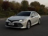 Toyota Camry 2019 годаfor15 200 000 тг. в Шымкент – фото 2