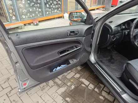 Volkswagen Passat 2002 года за 3 200 000 тг. в Алматы – фото 4