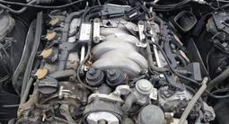 Двигатель m273 5.5 на Mercedes GL550. ПРИВОЗНОЙ С УСТАНОВКОЙ И ГАРАНТИЕЙ. за 125 500 тг. в Алматы