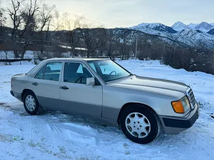 Mercedes-Benz E 230 1991 года за 1 900 000 тг. в Алматы – фото 6