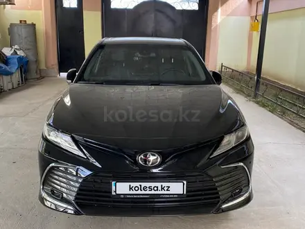 Toyota Camry 2023 года за 17 000 000 тг. в Шымкент – фото 2