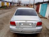 Hyundai Sonata 2001 года за 1 850 000 тг. в Актобе – фото 4