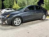 Hyundai Elantra 2020 года за 4 000 000 тг. в Актобе – фото 2