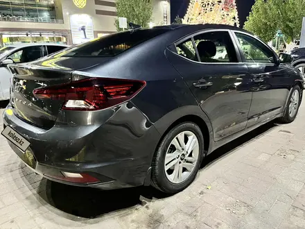 Hyundai Elantra 2020 года за 4 000 000 тг. в Актобе – фото 7