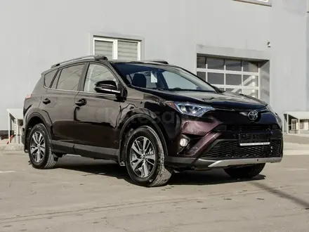 Toyota RAV4 2018 года за 12 000 000 тг. в Актау