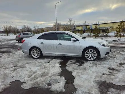 Chevrolet Malibu 2013 года за 5 800 000 тг. в Караганда – фото 4