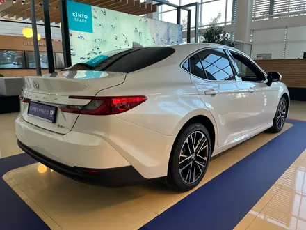 Toyota Camry Luxe 2025 года за 26 190 000 тг. в Караганда – фото 6