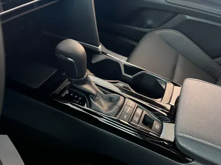 Toyota Camry Luxe 2025 года за 26 190 000 тг. в Караганда – фото 9