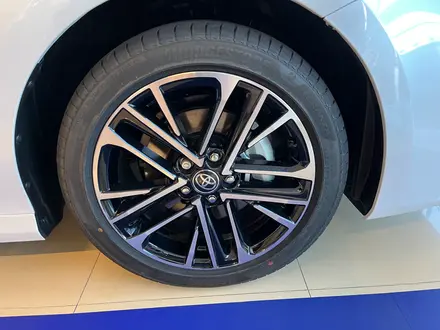 Toyota Camry Luxe 2025 года за 26 190 000 тг. в Караганда – фото 15