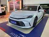 Toyota Camry Luxe 2025 года за 26 190 000 тг. в Караганда