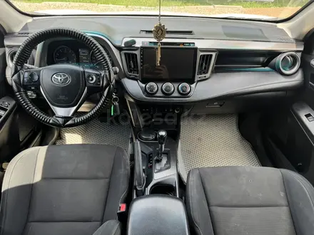 Toyota RAV4 2016 года за 10 650 000 тг. в Уральск – фото 6