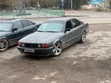 BMW 525 1991 года за 1 550 000 тг. в Талдыкорган – фото 2