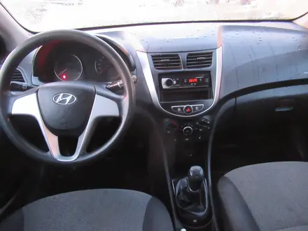 Hyundai Accent 2013 года за 2 562 000 тг. в Актобе – фото 9