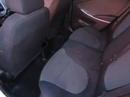 Hyundai Accent 2013 года за 2 562 000 тг. в Актобе – фото 8