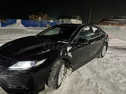 Toyota Camry 2019 года за 14 800 000 тг. в Павлодар – фото 2