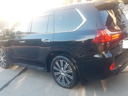 Lexus LX 570 2020 года за 60 000 000 тг. в Астана – фото 3