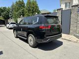 Toyota Land Cruiser 2024 годаfor67 000 000 тг. в Алматы – фото 5