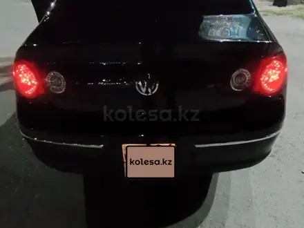 Volkswagen Passat 2006 года за 2 900 000 тг. в Кызылорда – фото 16