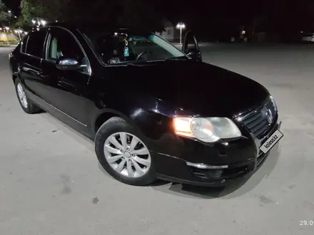 Volkswagen Passat 2006 года за 2 900 000 тг. в Кызылорда – фото 4