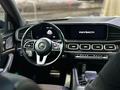 Mercedes-Benz GLS 580 2022 года за 67 000 000 тг. в Алматы – фото 31