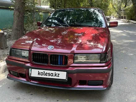 BMW 320 1992 года за 2 000 000 тг. в Алматы