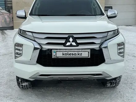 Mitsubishi Montero Sport 2022 года за 16 750 000 тг. в Караганда – фото 2