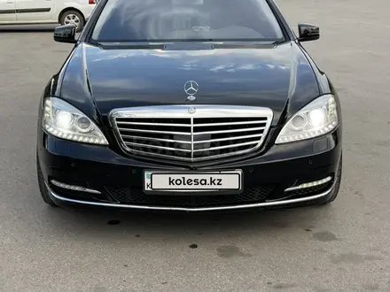 Mercedes-Benz S 350 2011 года за 12 500 000 тг. в Костанай – фото 2