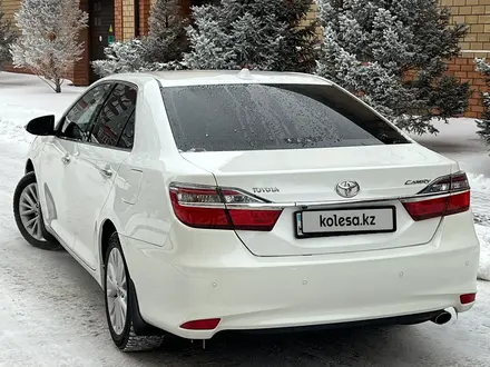 Toyota Camry 2015 года за 11 900 000 тг. в Павлодар – фото 15