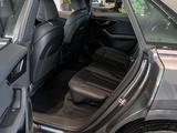 Audi Q8 55 TFSI Quattro Advance 2024 года за 59 050 000 тг. в Павлодар – фото 5