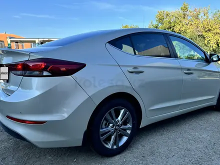 Hyundai Elantra 2018 года за 8 100 000 тг. в Костанай – фото 3