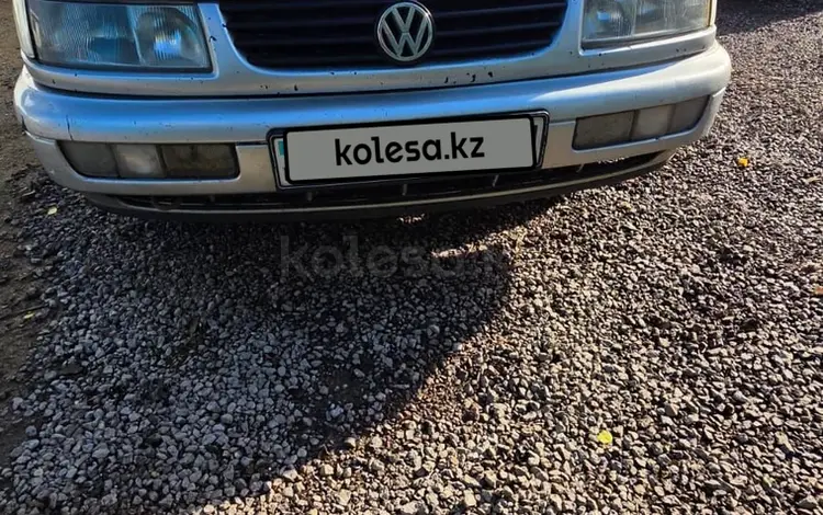 Volkswagen Passat 1995 годаүшін700 000 тг. в Астана