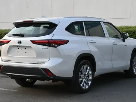 Toyota Highlander 2023 года за 26 700 000 тг. в Семей – фото 18