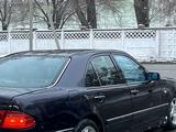 Mercedes-Benz E 280 1997 годаfor2 150 000 тг. в Алматы