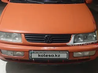 Volkswagen Passat, 1996