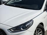 Hyundai Sonata 2018 года за 8 300 000 тг. в Алматы – фото 2