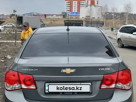 Chevrolet Cruze 2011 года за 4 850 000 тг. в Усть-Каменогорск – фото 2