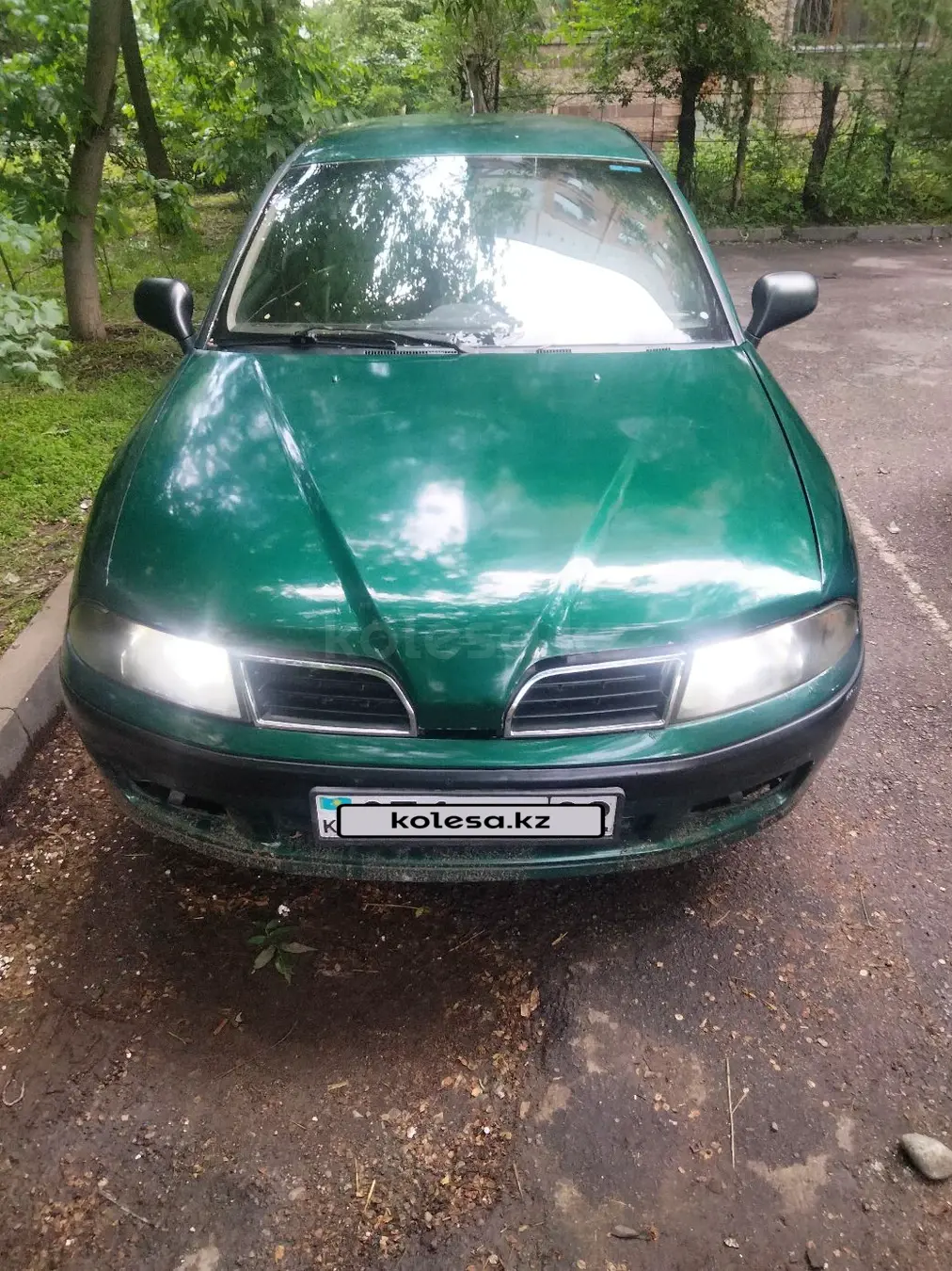 Mitsubishi Carisma, 2000